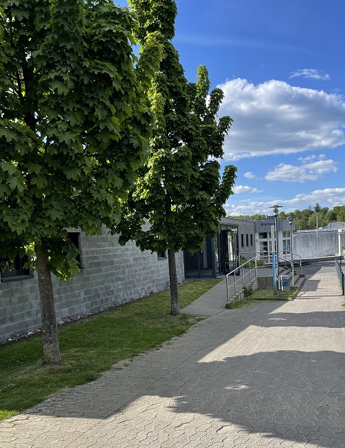 EingangSporthalle_Nuembrecht